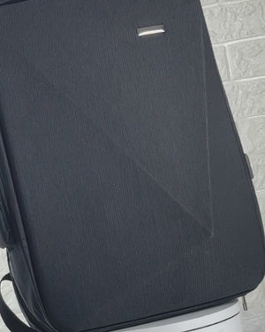 ALESSANDRO- Zaino Uomo Antifurto Impermeabile USB – Elegante e Capiente per Scuola, Lavoro o Viaggio