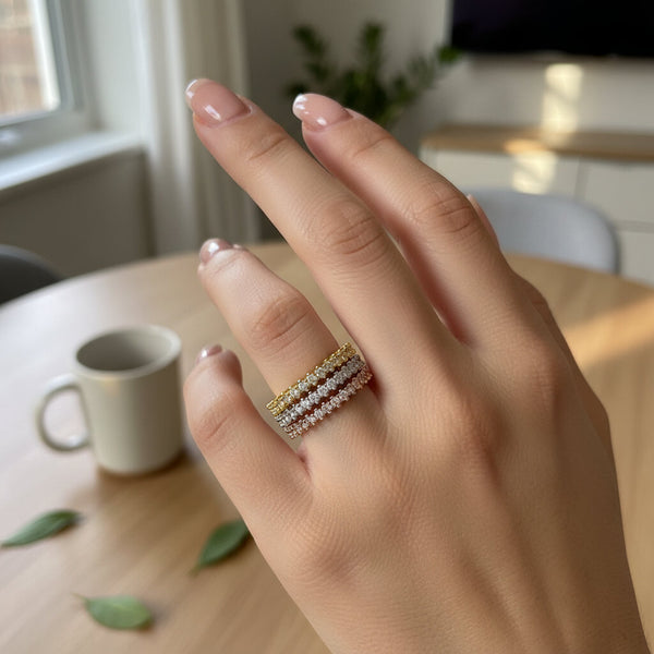 Tris Anello Minimalist Stackable con Zirconi Premium – Finitura Luxury  Oro, Argento e Oro Rosa