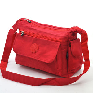 Borsa donna nuova sportiva passeggio 6 tasche nylon impermeabile tracolla postina moda platta