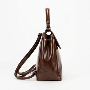 Borsa zaino donna con patta 14508, vista di profilo