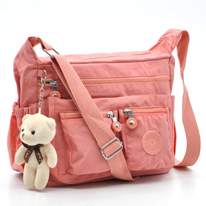 La ActiveZip borsa firmata gyoiamea in nylon tecnico impermeabile