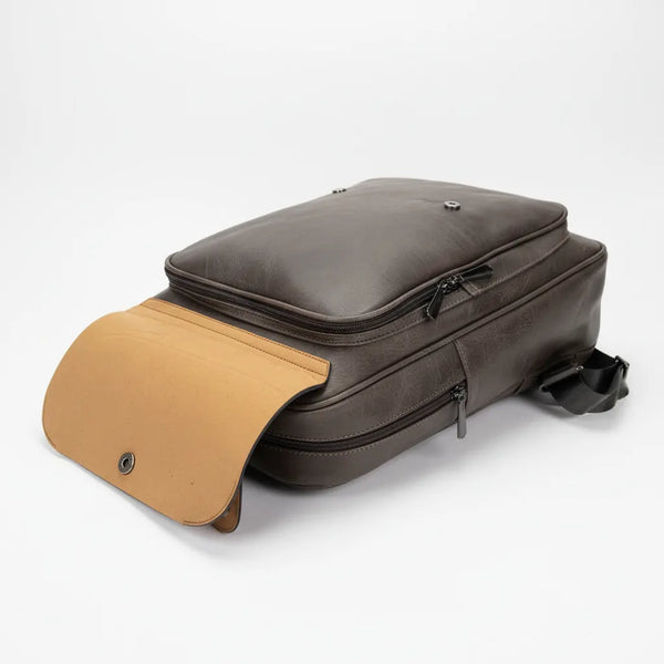 Zaino firmato Charro in Similpelle Vintage Urban Lavoro e Università con Fibbie (32x40x13cm)