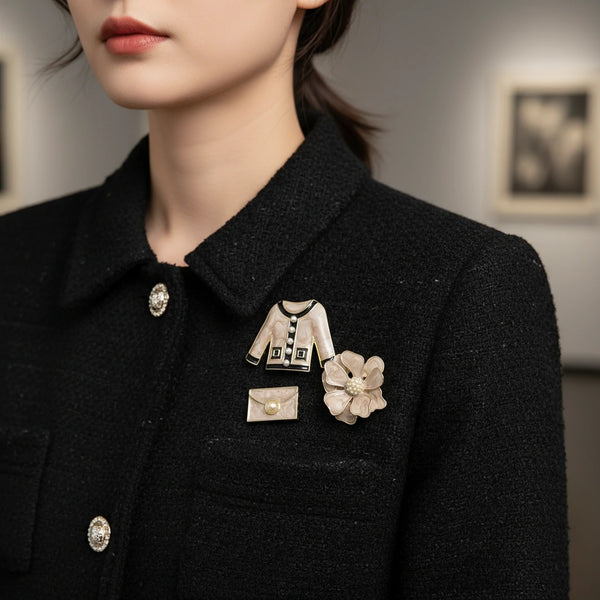 Set 3 Spille Donna Vintage Chic Giacchina, Borsetta e Fiore con Perle — Spille Dorate beige