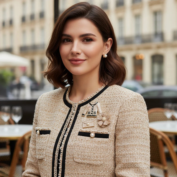 Set 3 Spille Donna Vintage Chic Giacchina, Borsetta e Fiore con Perle — Spille Dorate beige