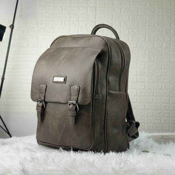 Zaino firmato Charro in Similpelle Vintage Urban Lavoro e Università con Fibbie (32x40x13cm)