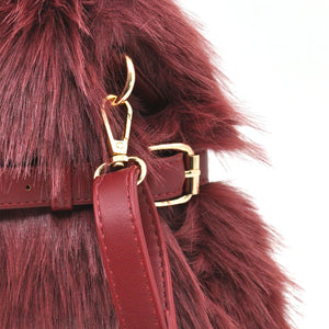 A Bedda - Borsa firmata Gyoiamea in eco pelliccia morbida teddy pelo