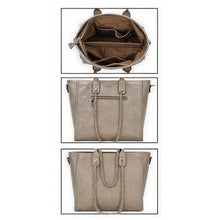 Carica l&#39;immagine nel visualizzatore di Gallery, Borsa donna beige Gyoiamea tracolla grande pelle multi tasche mano catena spalla