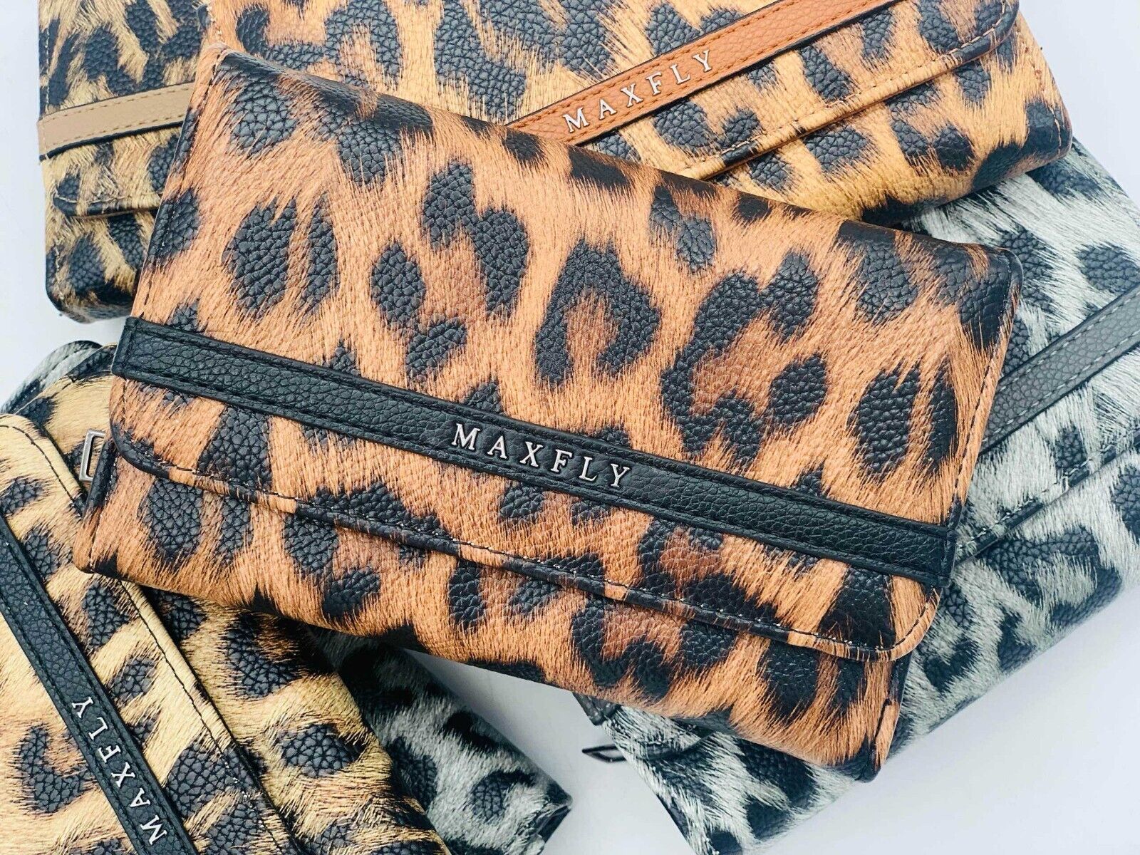 Borsa Da Toeletta Pieghevole RXYY In Tessuto Leopardato – Appendibile, 23x10x47cm, Con Tasche Multiple, Per Viaggio E Palestra - 4