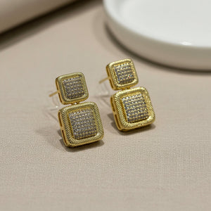 Orecchini a Lobo Geometrici Doppi Quadrati in Oro e Pavé di Zirconi