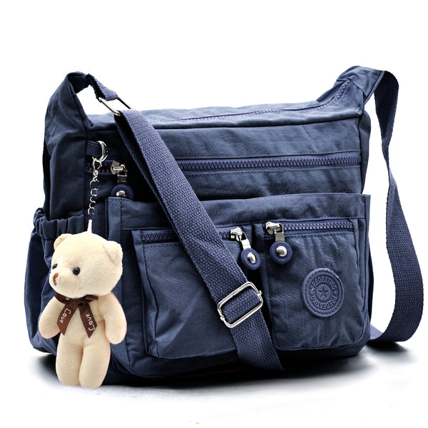 La ActiveZip borsa firmata gyoiamea in nylon tecnico impermeabile
