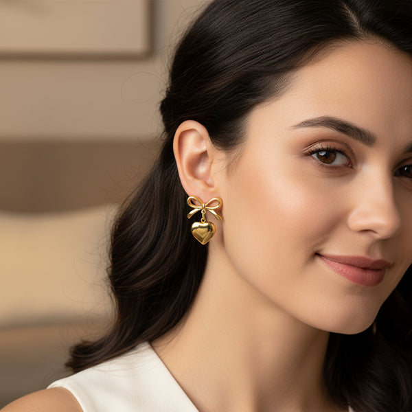 Orecchini a Fiocco con Cuore Pendente Dorati - Stile Romantico