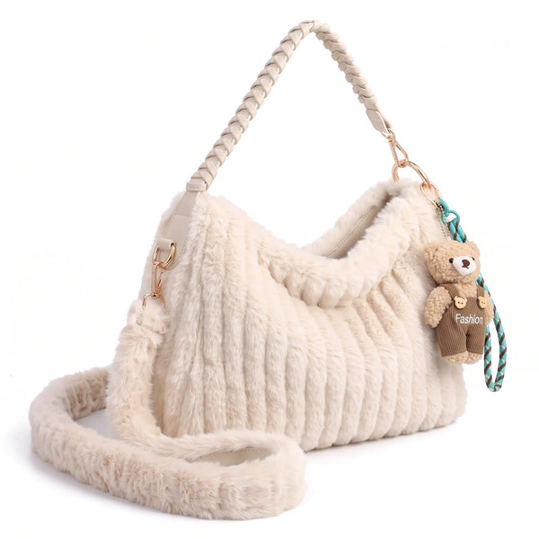 Borsa hobo in ecopelliccia 9756, colore beige, vista su sfondo bianco