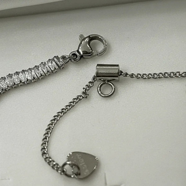 Collana Tennis Baguette con Chiusura Slider  Regolabile da Choker a  collana normale lunga fino a 42 cm