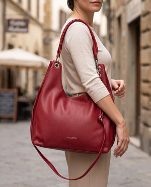 Hobo G. Valentini 9540-192, colore Rosso, indossata 2