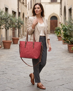 Shopping G. Valentini 9940-673D, colore Rosso, indossata 2