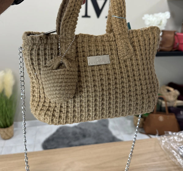 Baci & Abbracci BMZ004, frontale reale