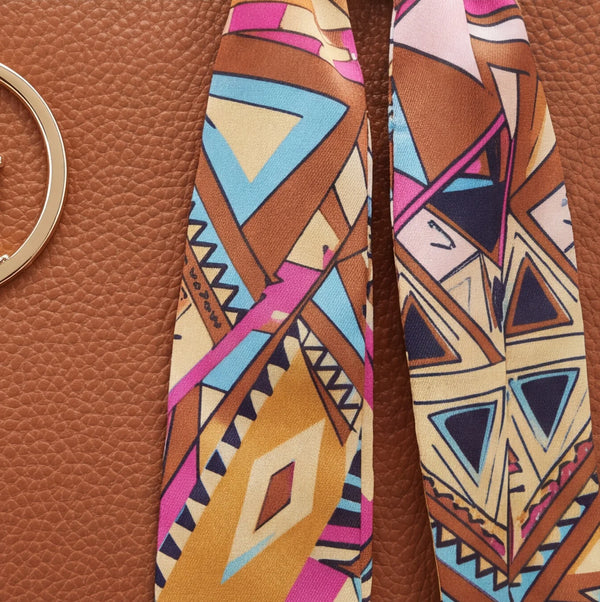 Borsa manici intrecciati e foulard 62579, cuoio, dettaglio del foulard