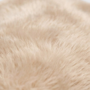 Sacchiello in ecopelliccia H937, beige sabbia, dettaglio dell’ecopelliccia