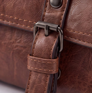 Borsa a tracolla doppia fibbia IMG1164, marrone, dettaglio della fibbia