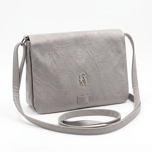 Borsa a tracolla L6322, grigio chiaro, vista su sfondo bianco