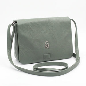 Borsa a tracolla L6322, verde salvia, vista su sfondo bianco