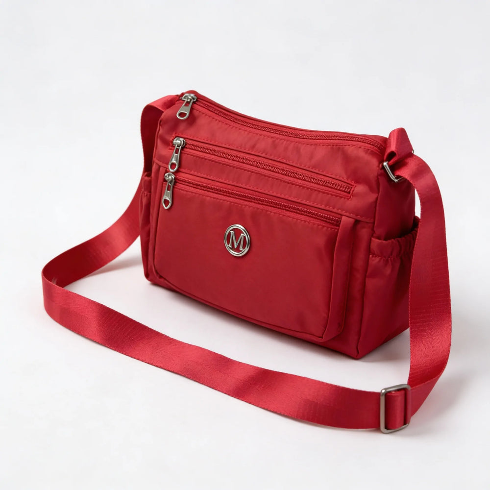 La MaxZip borsa firmata gyoiamea in nylon tecnico impermeabile