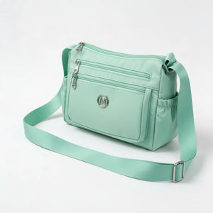 La MaxZip borsa firmata gyoiamea in nylon tecnico impermeabile