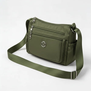 La MaxZip borsa firmata gyoiamea in nylon tecnico impermeabile