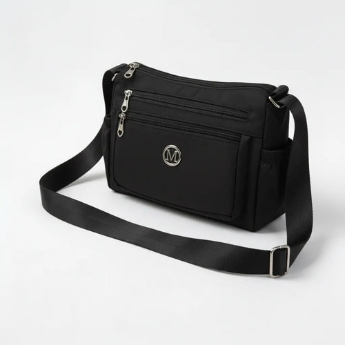 La MaxZip borsa firmata gyoiamea in nylon tecnico impermeabile