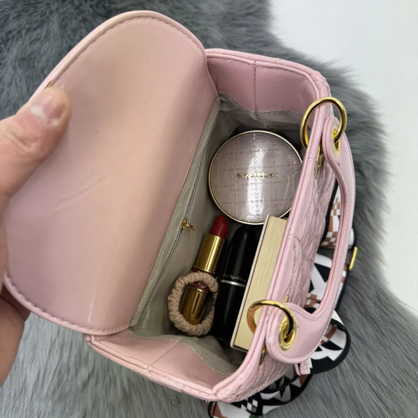 La Giovanna - Borsa a bauletto firmata GYOIAMEA a mano tracolla trapuntata effetto vernice