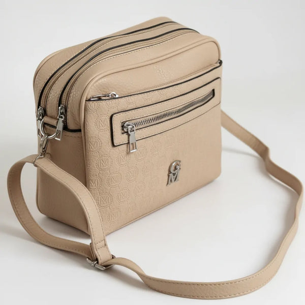 La Sandra- Borsa a tracolla firmata GYOIAMEA tracolla casual simil pelle molte zip tasche