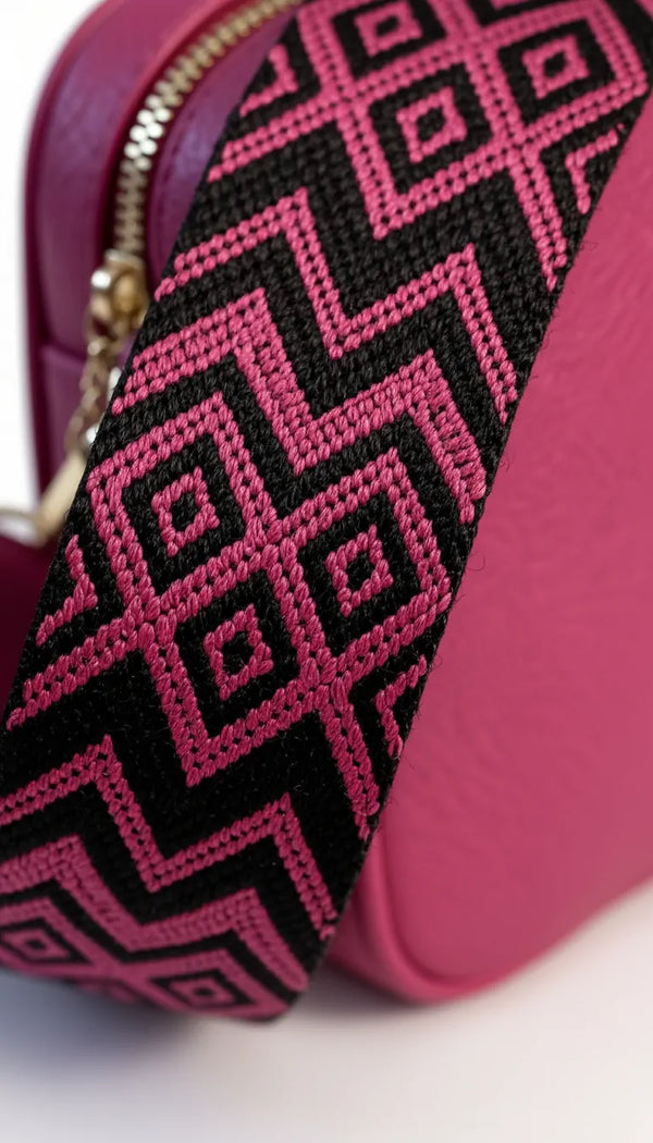 Fragolita - Borsa borsetta donna a tracolla firmata GYOIAMEA multitasche 3 tasche con cerniera nuova