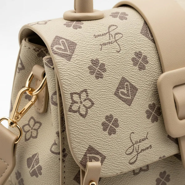 SWEET YEARS - Borsa borsetta clutch zip donna firmata tracolla logata simil pelle Motivo Quadrifogli e Fiori picche
