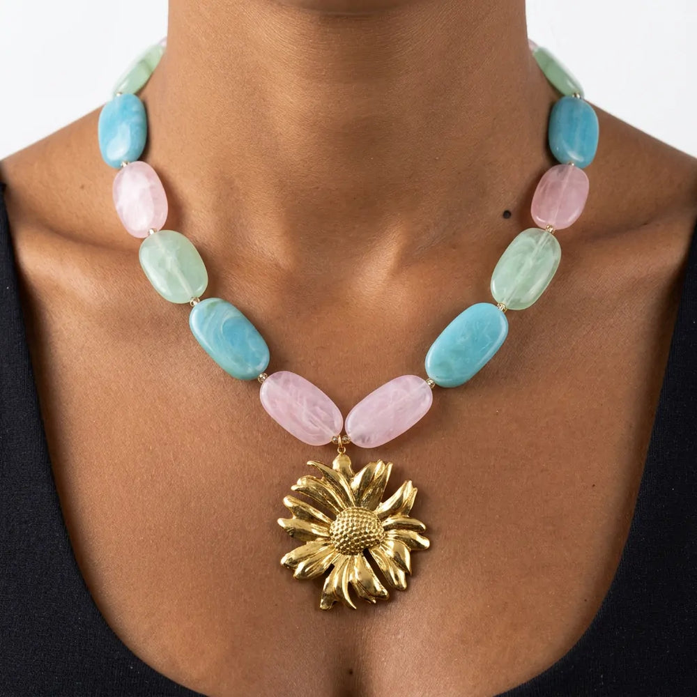 Girasole Pastello - Collana Vistosa da Donna con Pietre Grandi Pastello e Maxi Fiore acciaio Oro