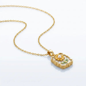 Raggio di Sole - Collana Medaglione Rettangolare in acciaio color Oro con Fiore Arancione, Smalto e Perla