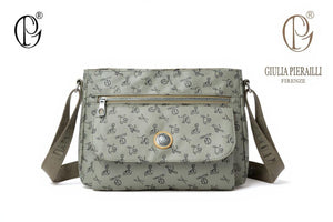 Borsa firmata Giulia Piarelli tasche con zip capiente e comoda a tracolla fantasia logo modello 02