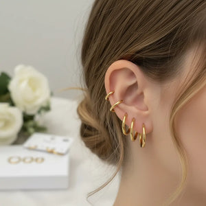 Set 6 Orecchini a Cerchio in Acciaio Inossidabile Oro – 3 Misure (Small, Medium, Large) – Impermeabili e Ipoallergenici