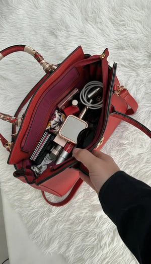 CHARRO - Borsa firmata a spalla Mano con Foulard e Lucchetto simil pelle martellata