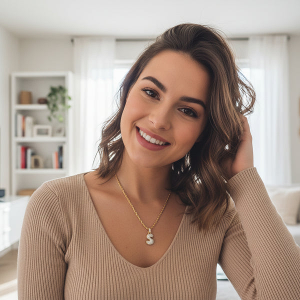 BUNDLE SET Collana a Corda "Rope Chain" + Ciondolo Lettera Iniziale "Balloon" con Pavé di Zirconi – Alfabeto Completo