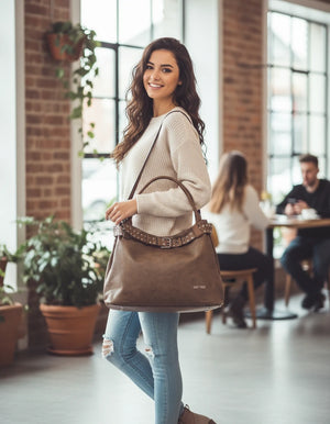 Borsa a sacco shopping firmato SWEET YEARS donna spalla a tracolla simil pelle shopping borchie cintura