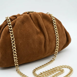 La Nuvola scamosciata  - Borsa in Vera Pelle Italiana a Arricciata firmata GYOIAMEA Pouch Bag Clutch chiusura a scatto