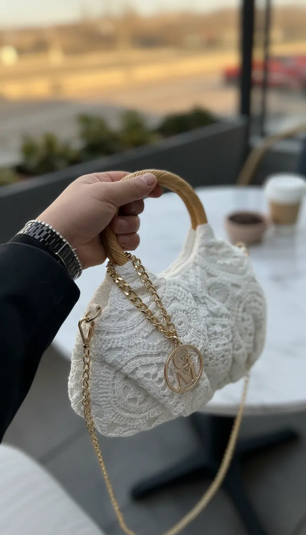 La Perla - Borsa firmata Gyoiamea ricamata macramè elegante manici in legno