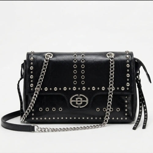 L'Ammucciata -Borsa borsetta pattina borchie sportiva Tracolla in simil pelle venata catena borchiata sportiva