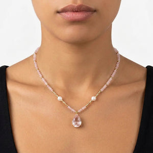 Goccia di Luce - Collana Girocollo acciaio colore Oro con Pietra a Goccia Verde Smeraldo e Perle