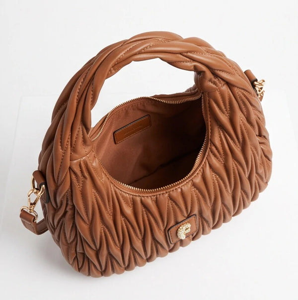 Borsa a bauletto PERSONALIZZATA con lettera in ottone tracolla casual simil pelle trapuntata arricciata bauletto mezzaluna