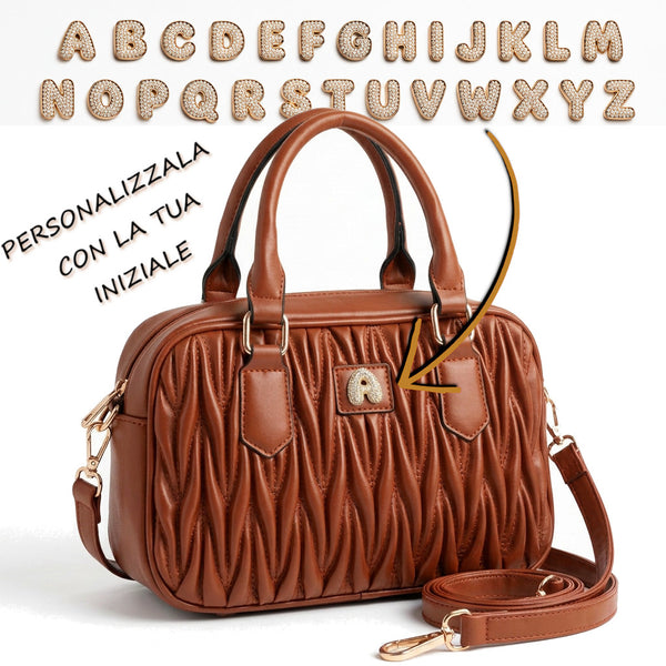 Borsa a bauletto PERSONALIZZATA con lettera in ottone tracolla casual simil pelle trapuntata arricciata bauletto baguette