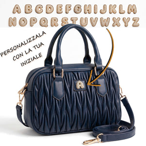 Borsa a bauletto PERSONALIZZATA con lettera in ottone tracolla casual simil pelle trapuntata arricciata bauletto baguette