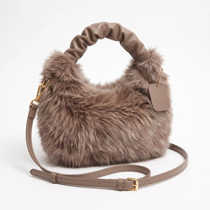 Mini bag in ecopelliccia 903, marrone tortora, vista su sfondo bianco