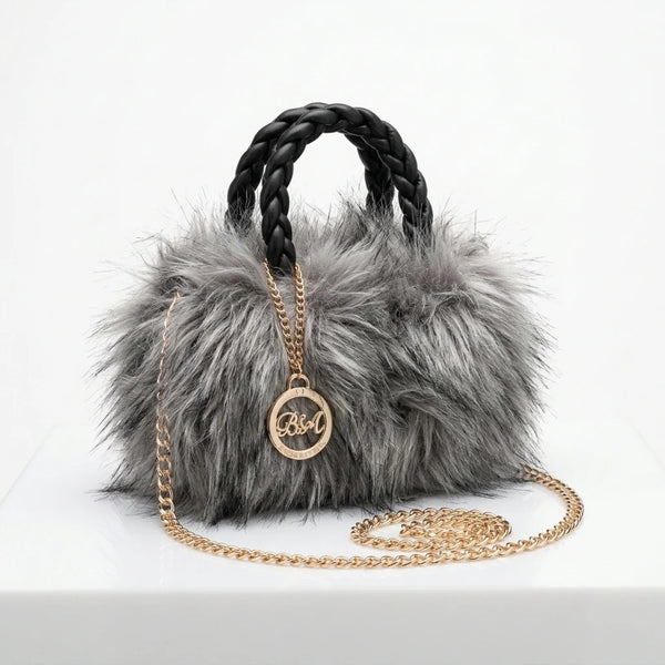 Mini borsa effetto pelliccia con manici intrecciati e catena, grigio argento