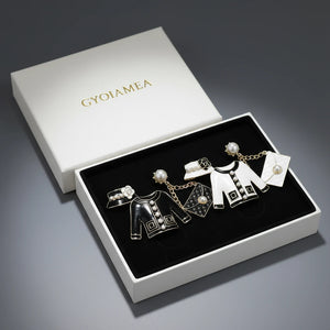 Spilla Donna Vintage Chic Giacchina e Borsetta Nera con Perle — Spilla Dorata Elegante